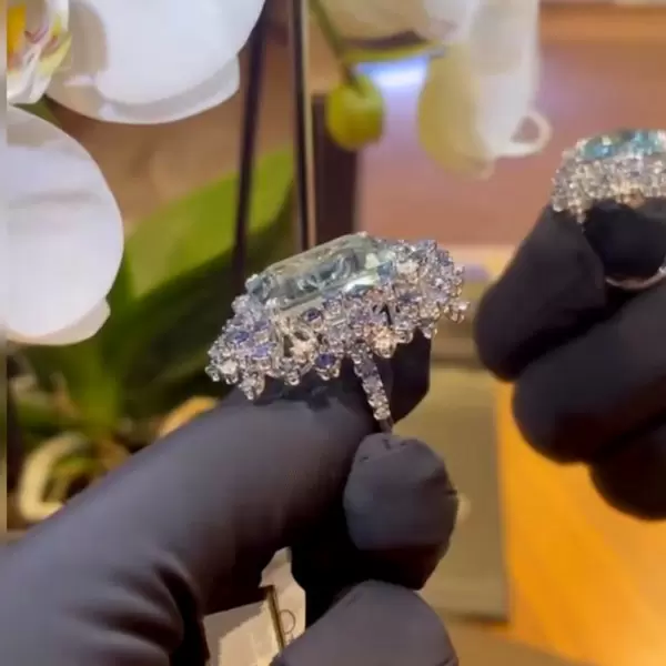 14ct Emerald Cut Aquamarine Cluster Cocktail Ring