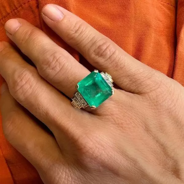 Asscher cut emerald online