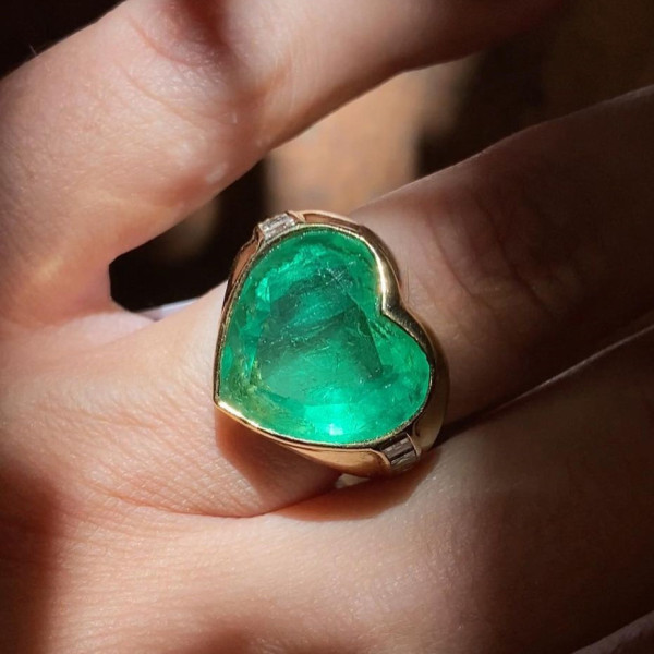 7.8ct Heart Cut Emerald Engagement Ring