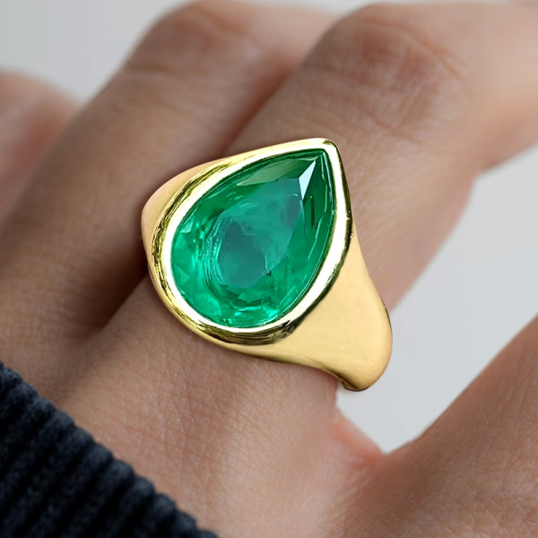 5.7ct Pear Cut Emerald Engagement Ring