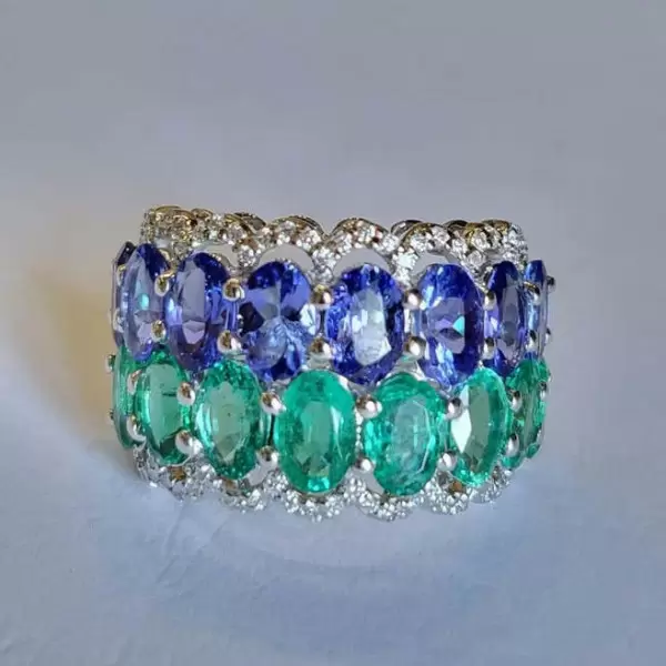 8ctw Oval Cut Emerald and Tanzanite Sapphire Cocktail Ring