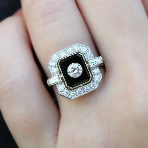 Round Cut White Sapphire Art-deco Enamel Cocktail Ring