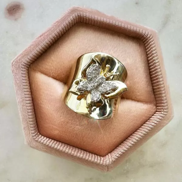 3D Butterfly Curving Saddle Cocktail Ring