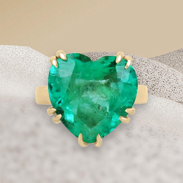 7.8ct Heart Cut Emerald Classic Cocktail Ring