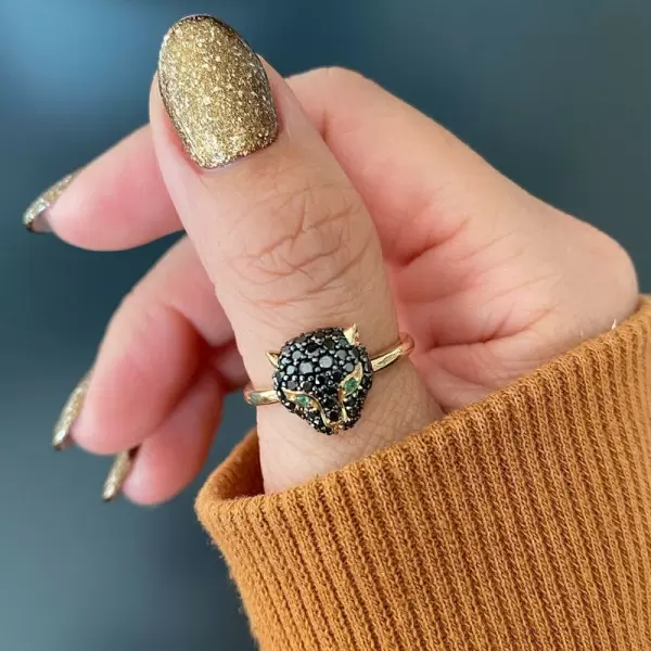 Multicolor Sapphire Panther Ring With Curved Band Set
