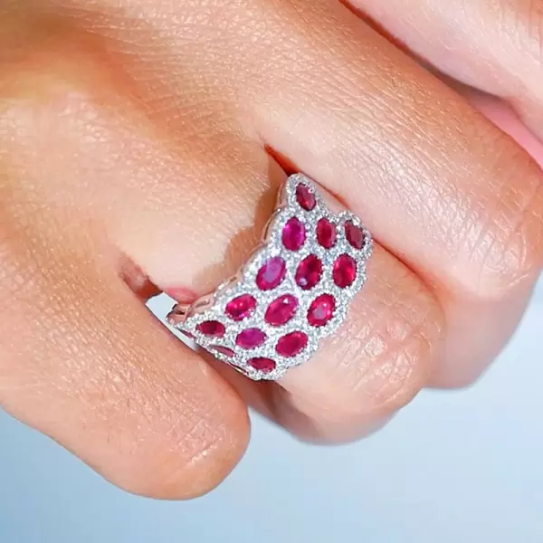 8ctw Oval Cut Blue Sapphire/Ruby Paved Wedding Band