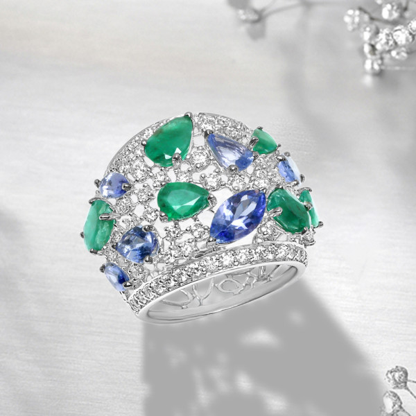 5ctw Blue Sapphire and Emerald Vintage Cocktail Ring