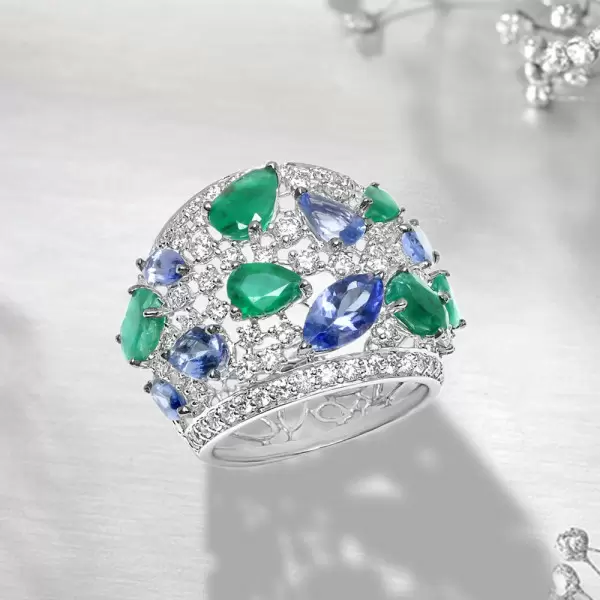 5ctw Blue Sapphire and Emerald Vintage Cocktail Ring