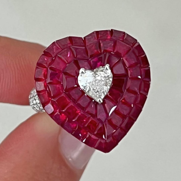 6ctw Invisible-set Ruby Heart Halo Promise Ring