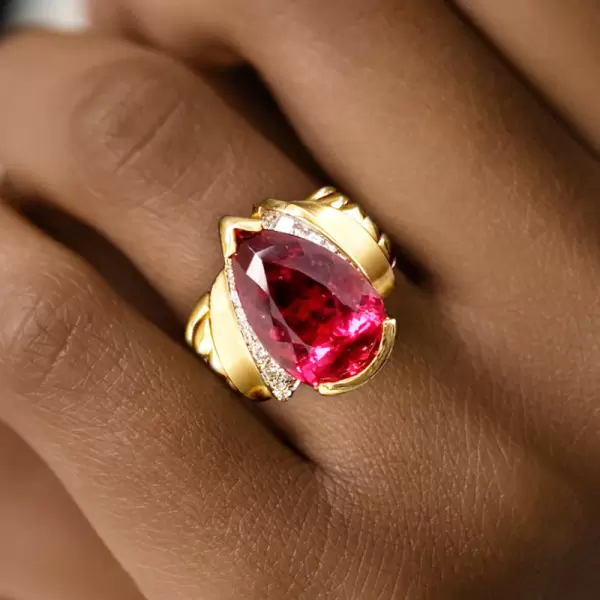 5.8ct Pear Cut Ruby Bold Vintage Cocktail Ring