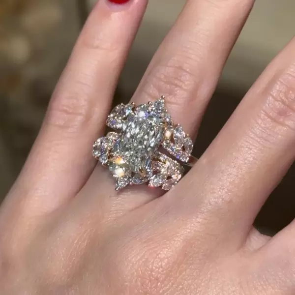 5.5ct Radiant Cut Three-pieces Crown Wedding Ring Set