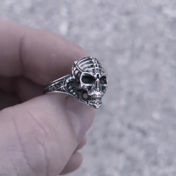 Halloween Skull Ring in Sterling Silver