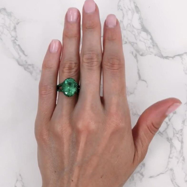 2ct Oval Cut Emerald Engagement Ring