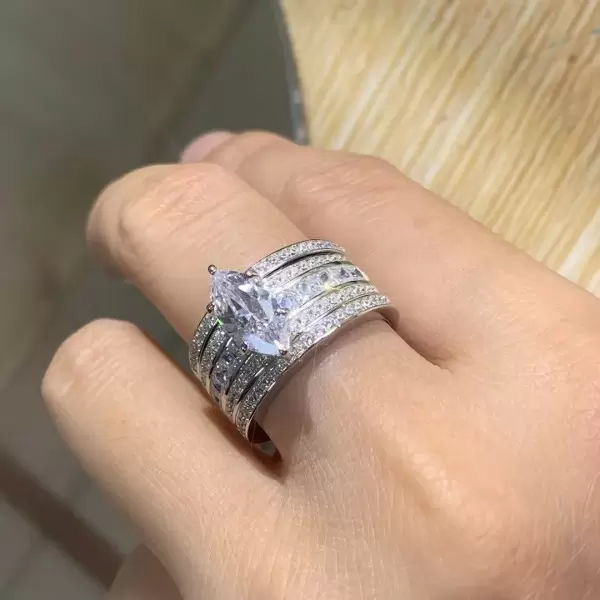 1.5ct Marquise Cut White Sapphire 5pcs Bridal Set
