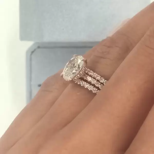 Oval Cut White Sapphire 3pcs Bridal Set in Rose Gold