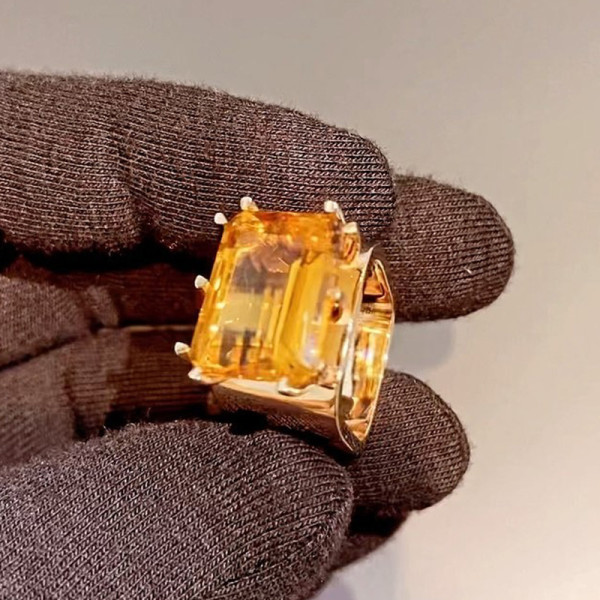 14ct Emerald Cut Yellow Sapphire Square Shank Cocktail Ring