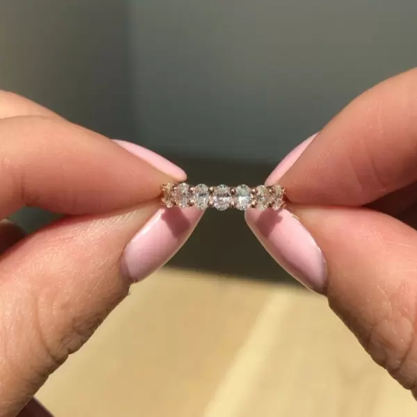 Handmade 0.7 CT Seven-stone Wedding Band in Rose Gold