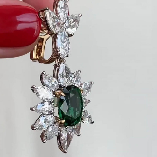 13.5ct Oval Cut  Emerald Sun Earrings in Gold