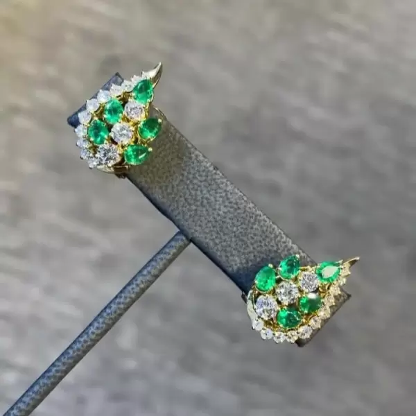 Fashion Colorful Sapphire Pear Shape Earrings in Gold