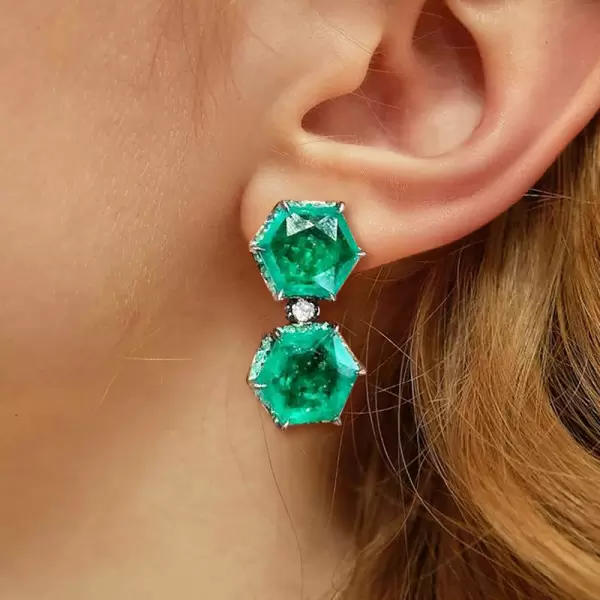 24ctw Hexagon-shaped Emerald Drop Earrings in Black Gold