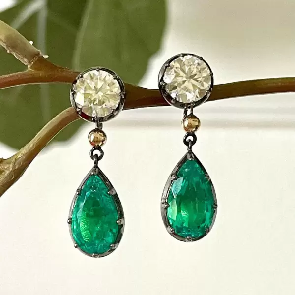 9ctw Vintage Two Tone Emerald Drop Earrings