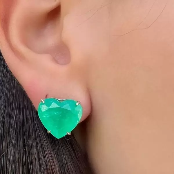 12ctw Heart Cut Emerald Classic Stud Earrings