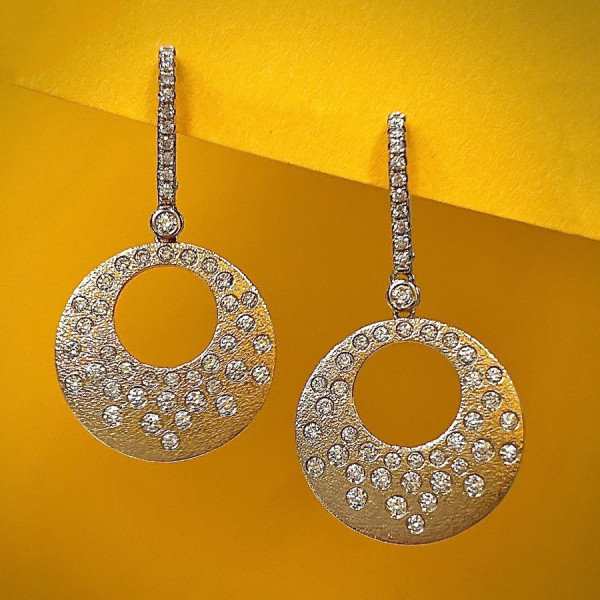 Flush Set Sandblasted Hollow Disc Starry Drop Earrings