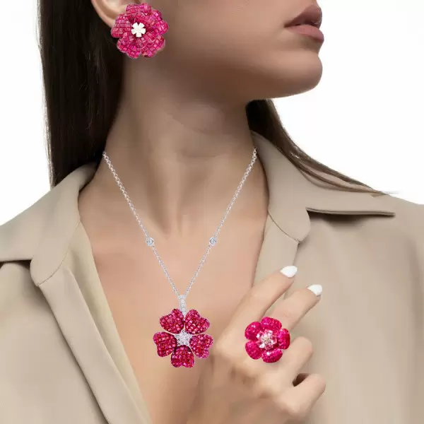 Invisible-set Ruby Flower Three-Piece Vintage Jewelry Set