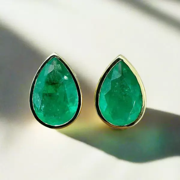 11ctw Bezel Set Pear Cut Emerald Stud Earrings
