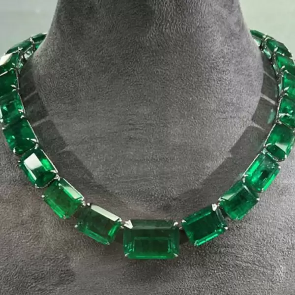 61ctw Emerald Cut Green Sapphire Luxury Necklace