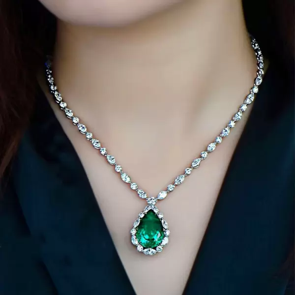 Colombian Emerald  Pendant Necklace