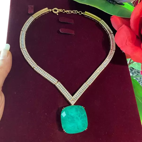 15ct Cushion Cut Turmalina Paraíba Necklace