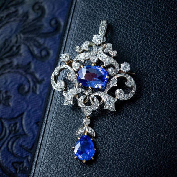 8ctw White and Blue Sapphire Vintage Pendant Necklace