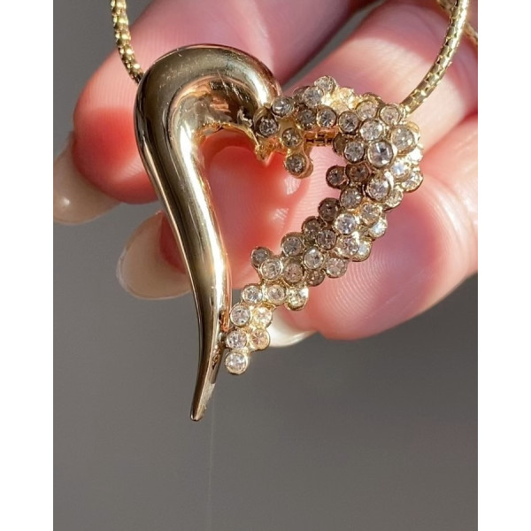 Natured-inspired Dolphin-Surrounded Heart Necklace
