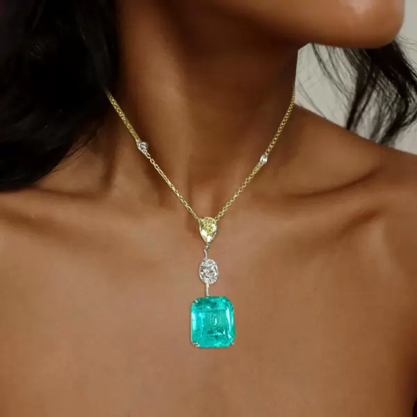 10ct Emerald Cut Emerald Pendant Necklace
