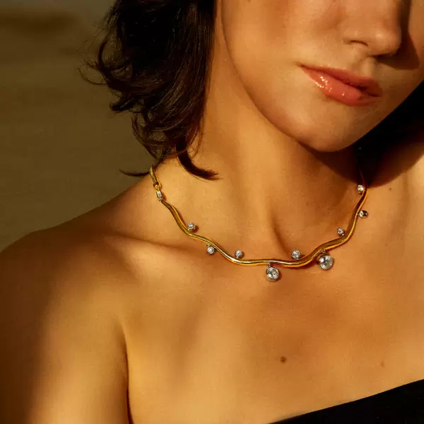 8ctw Round Cut Wave Modern Torque Necklace