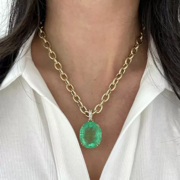 25ct Huge Oval Cut Mint Green Emerald Pendant Necklace
