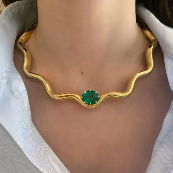 5ct Oval Cut Emerald Wavy Torque Necklace