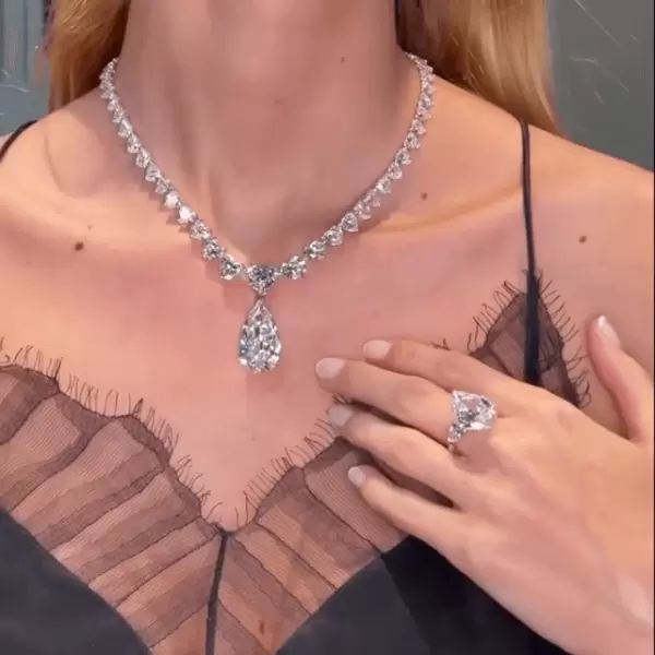 20ctw Pear Cut White Sapphire Pendant Necklace