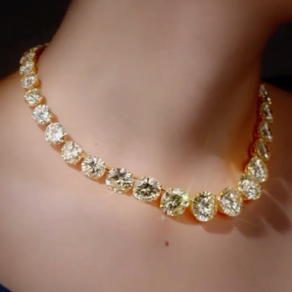 Round Brilliant White Sapphire Necklace Chocker