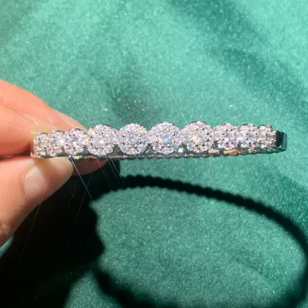 Fashion White Sapphire Bangle Bracelet
