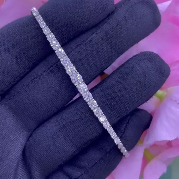 4.2ctw Round Cut White Sapphire Tennis Bracelet