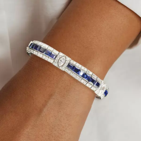 18ctw Blue and White Art-deco Vintage Statement Bracelet