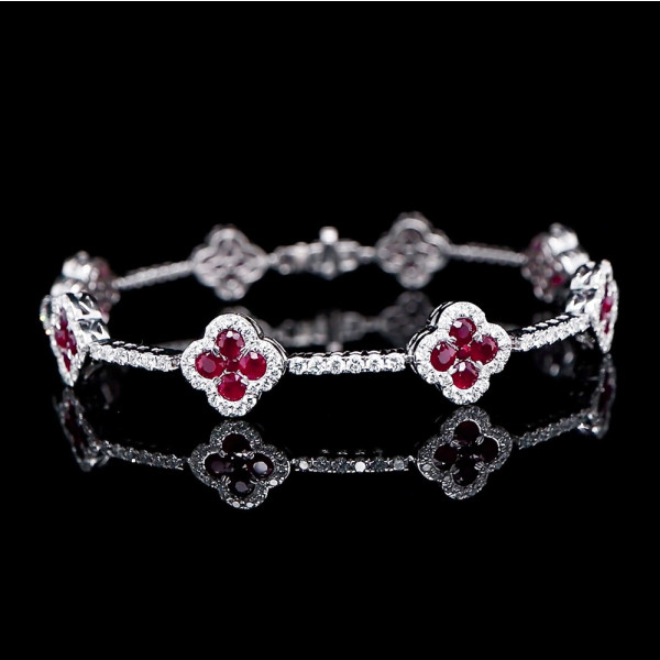 8ctw Ruby Elegant Clover Statement Bracelet