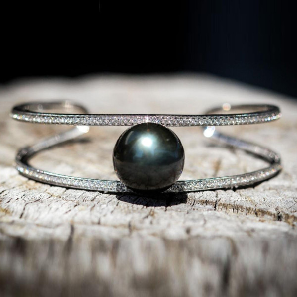 13MM Black Pearl White Sapphire Paved Split Shank Bangle 