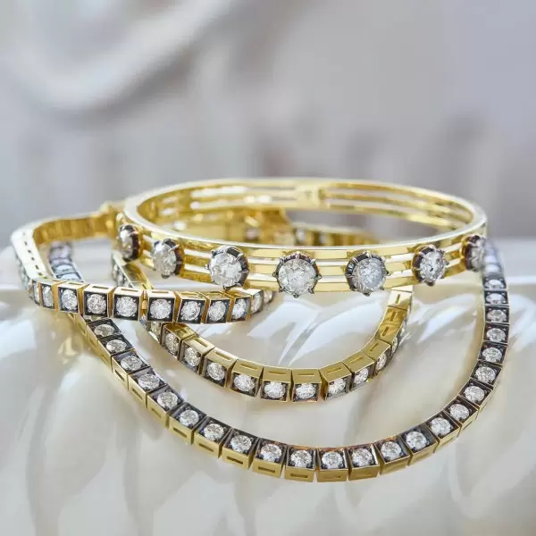 8ctw Round Cut Two Tone Modern Vintage Inspired Bangle