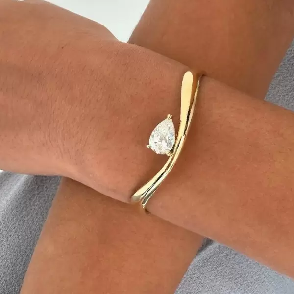 3ct Pear Cut White Sapphire Modern Simple Bangle
