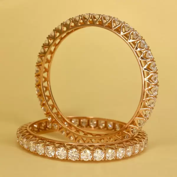40ctw Round Cut Hollow Rose Gold Tone Bangle