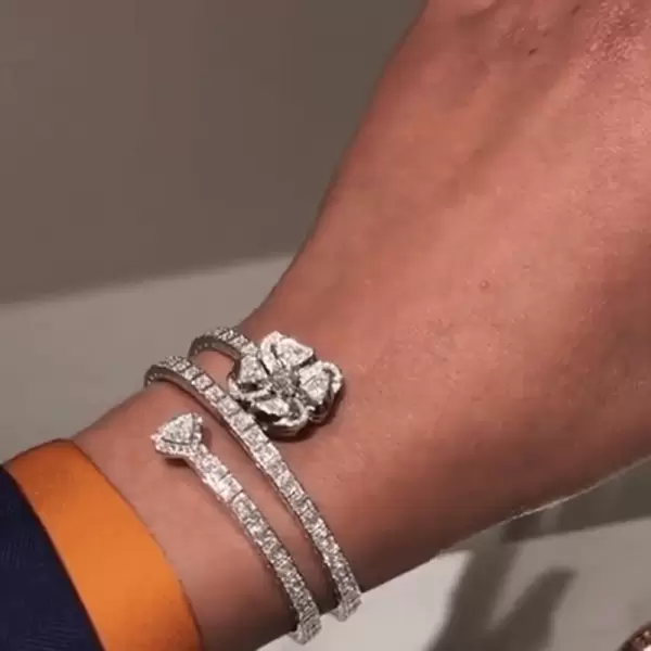 Brilliant Flower Design Open Bracelet