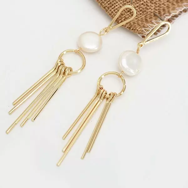 Original Design Irregular Natural Pearl Alloy Earring
